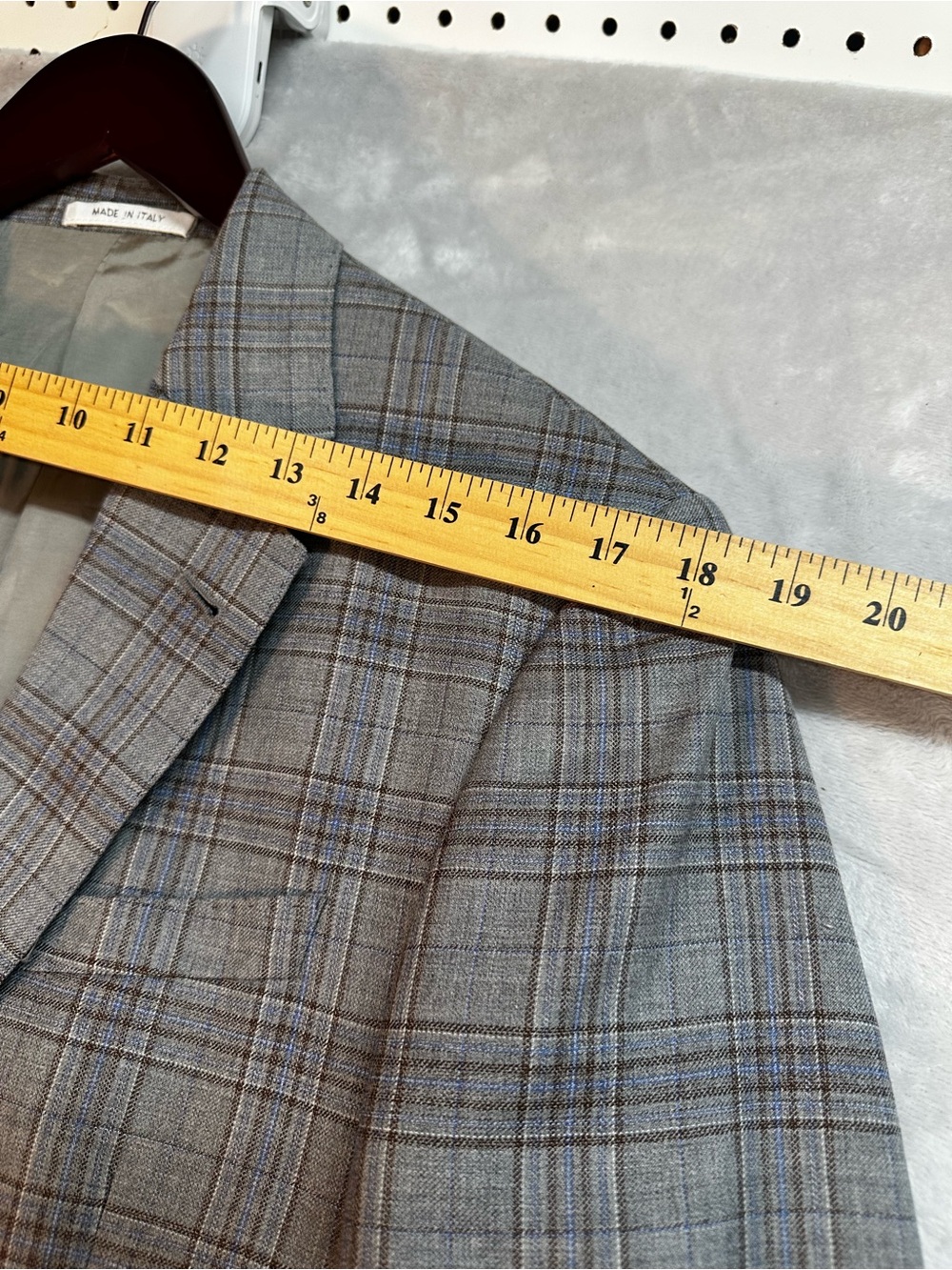 Armani Collezioni Light Gray Plaid Sport Coat - Picture 14 of 14